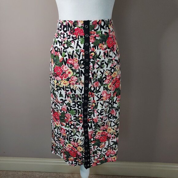 Torrid x Betsey Johnson High Waisted Ponte Snap Front Floral Pencil Skirt Size2X - Picture 1 of 7